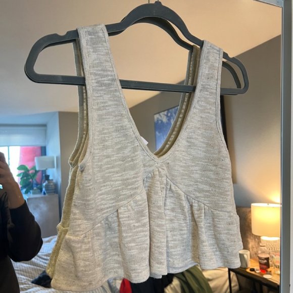 BCBGMAXAZRIA RUFFLED SLEEVELESS TANK TOP, XS - Picture 5 of 7